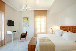 20-pallas-guestroom-accommodation-in-athens